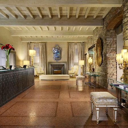 Brunelleschi Hotel Флоренция Интерьер фото